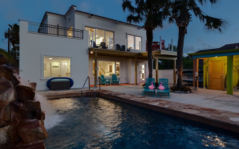Beautiful evenings under the palm trees in the pool