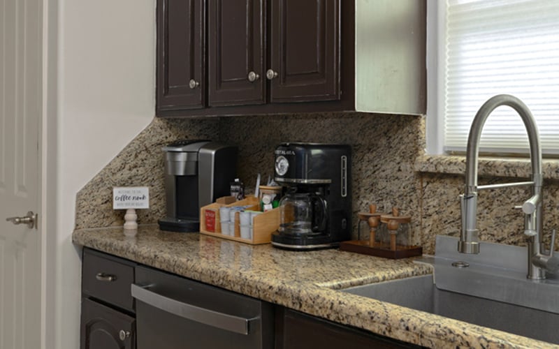 Coffee and tea bar/ fully stocked