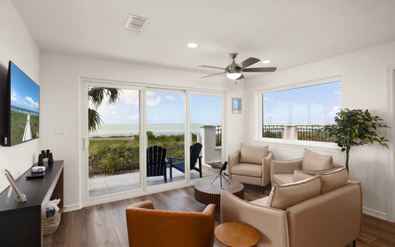 Upstairs Great Room with Bay and Island Views
Comfy seating for 5 and Dining for 6
Steps out to the Balcony